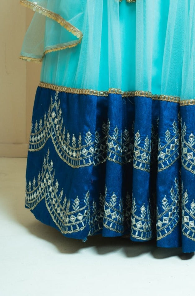 Marine Breeze Scallop Border Lehenga